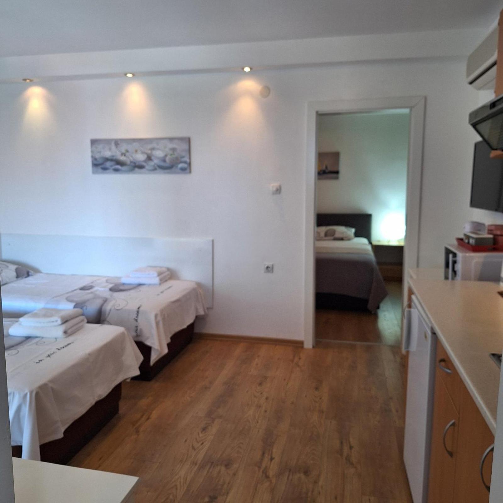 Konjsko Apartments Chemenko מראה חיצוני תמונה